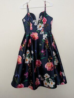 Deep V bold floral cocktail dress, size medium